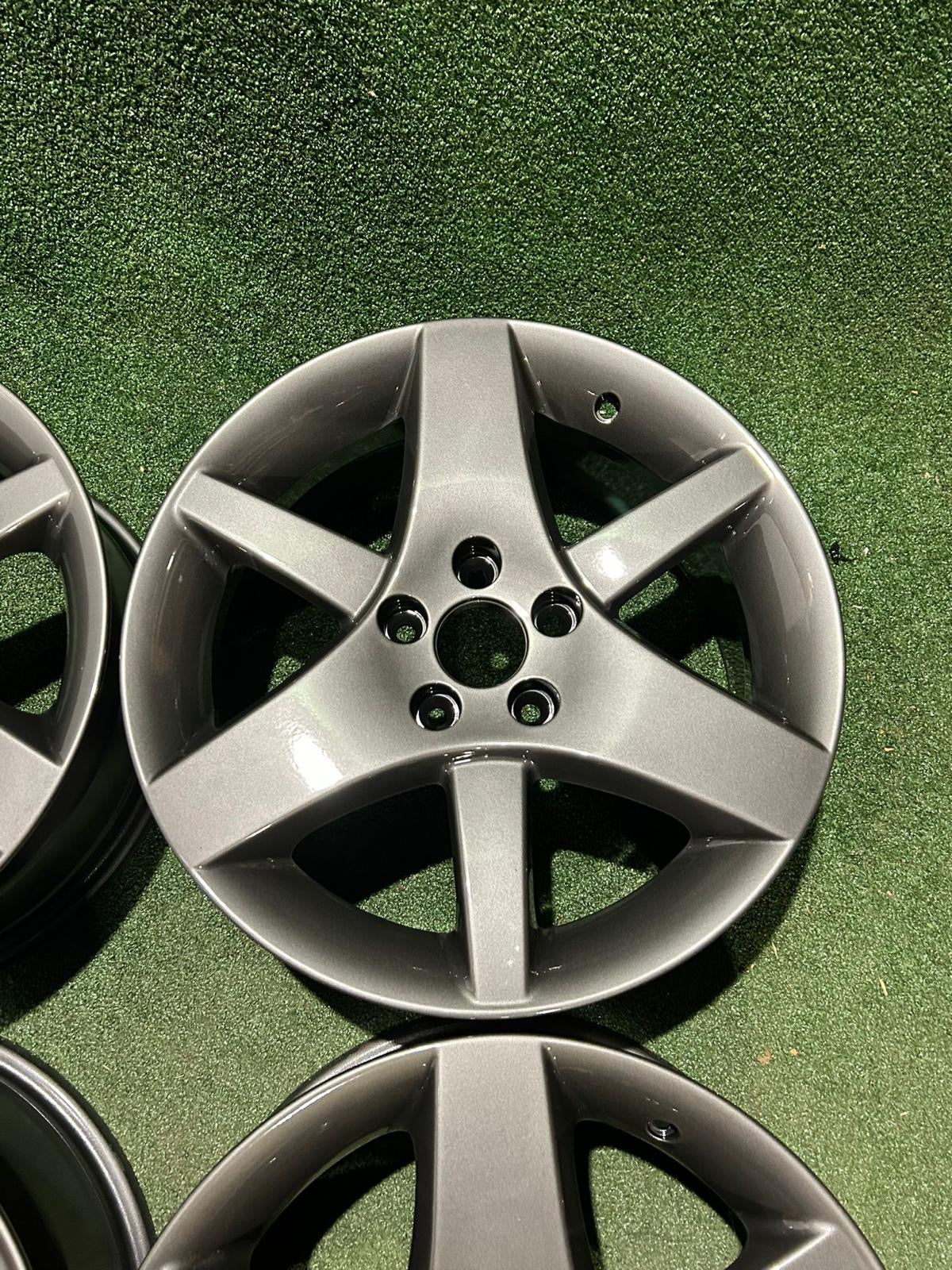 Saab Alu 36 aero velgen gun metal grey nieuw gecoat