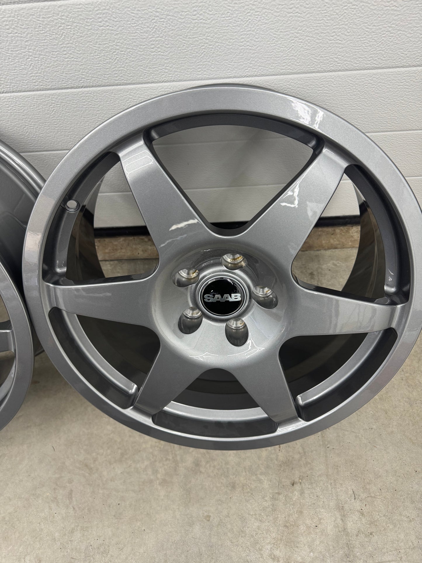 Saab six spoke Hirsch 18” reproductie