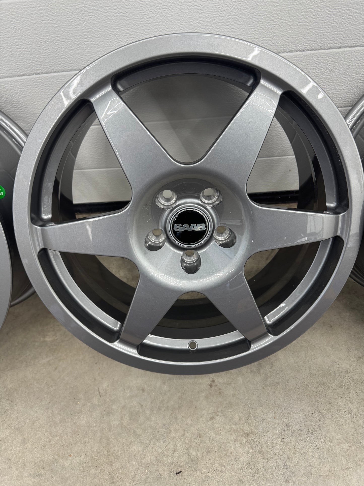 Saab six spoke Hirsch 18” reproductie