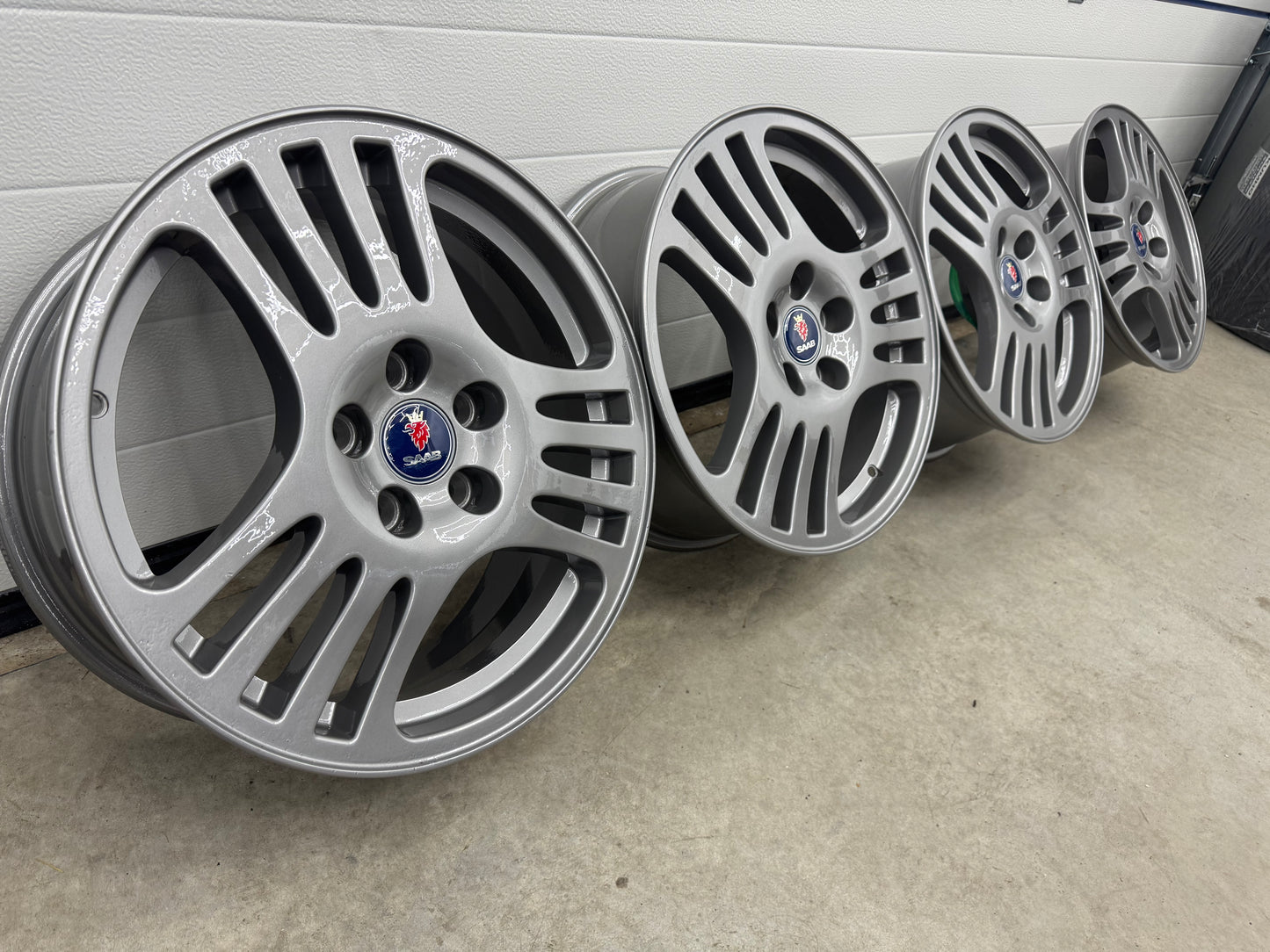 Saab Alu 41 qaudspoke velgen nieuw gecoat