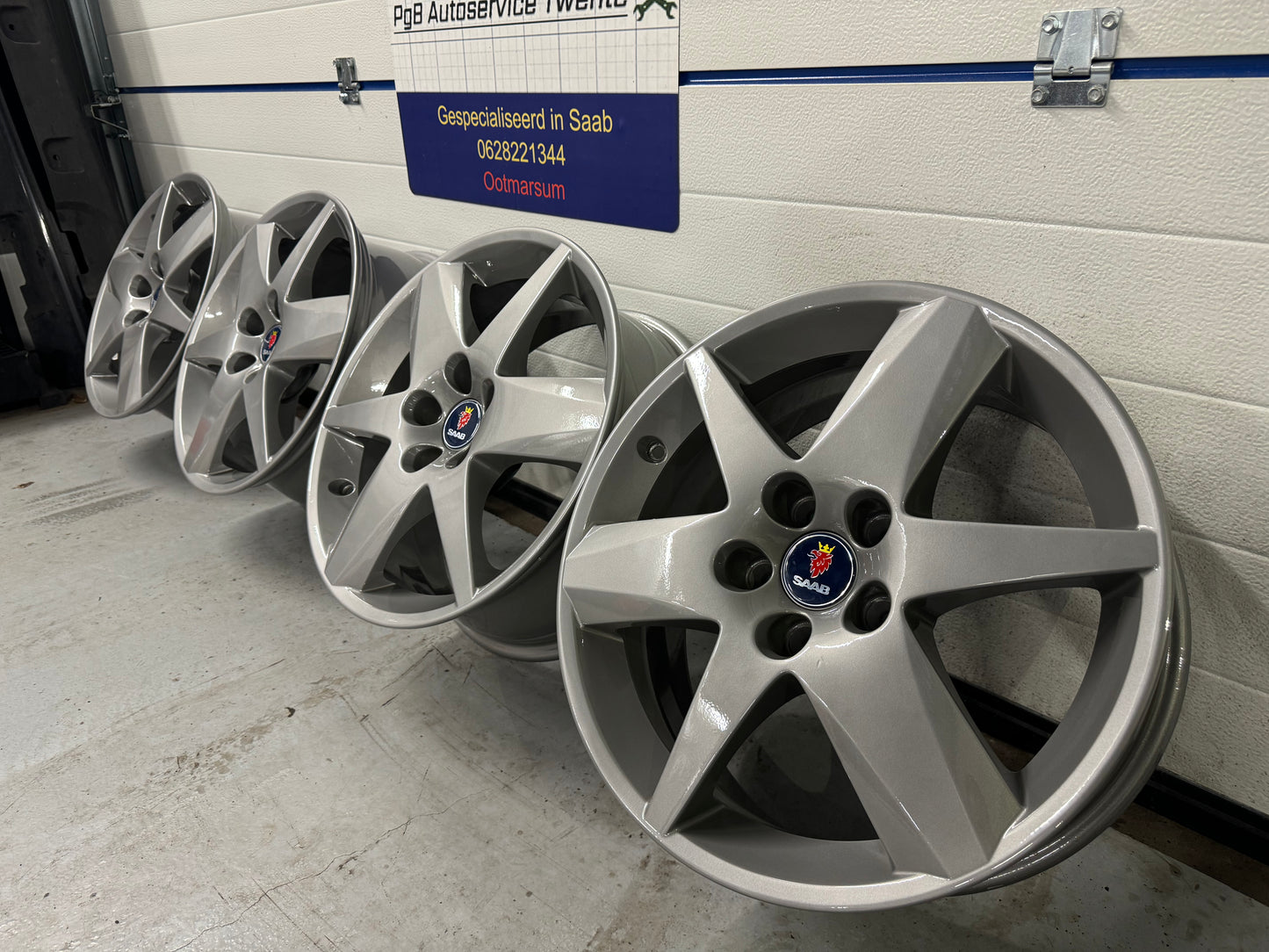 Saab Alu 46 17inch velgen nieuw gecoat
