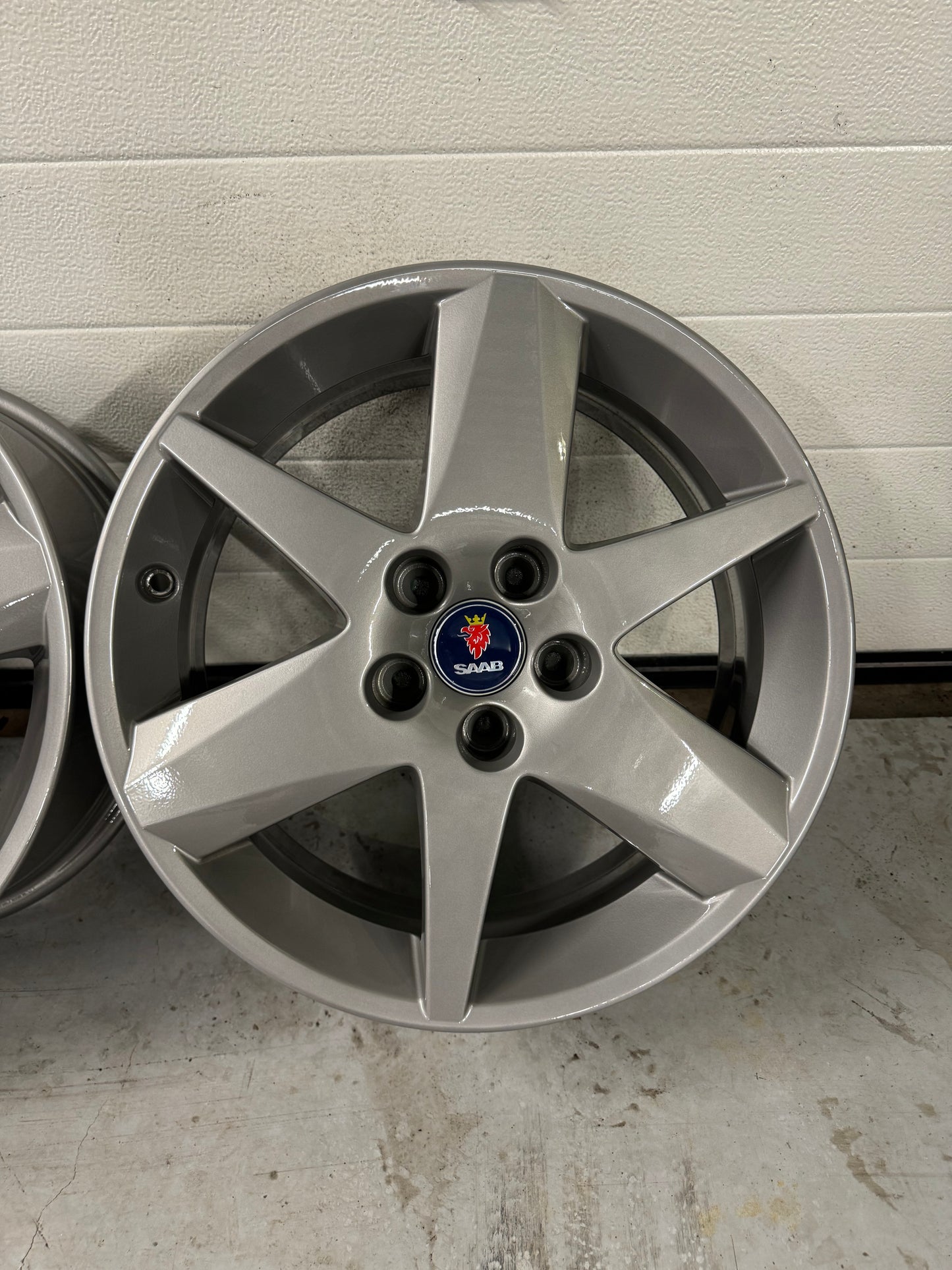 Saab Alu 46 17inch velgen nieuw gecoat