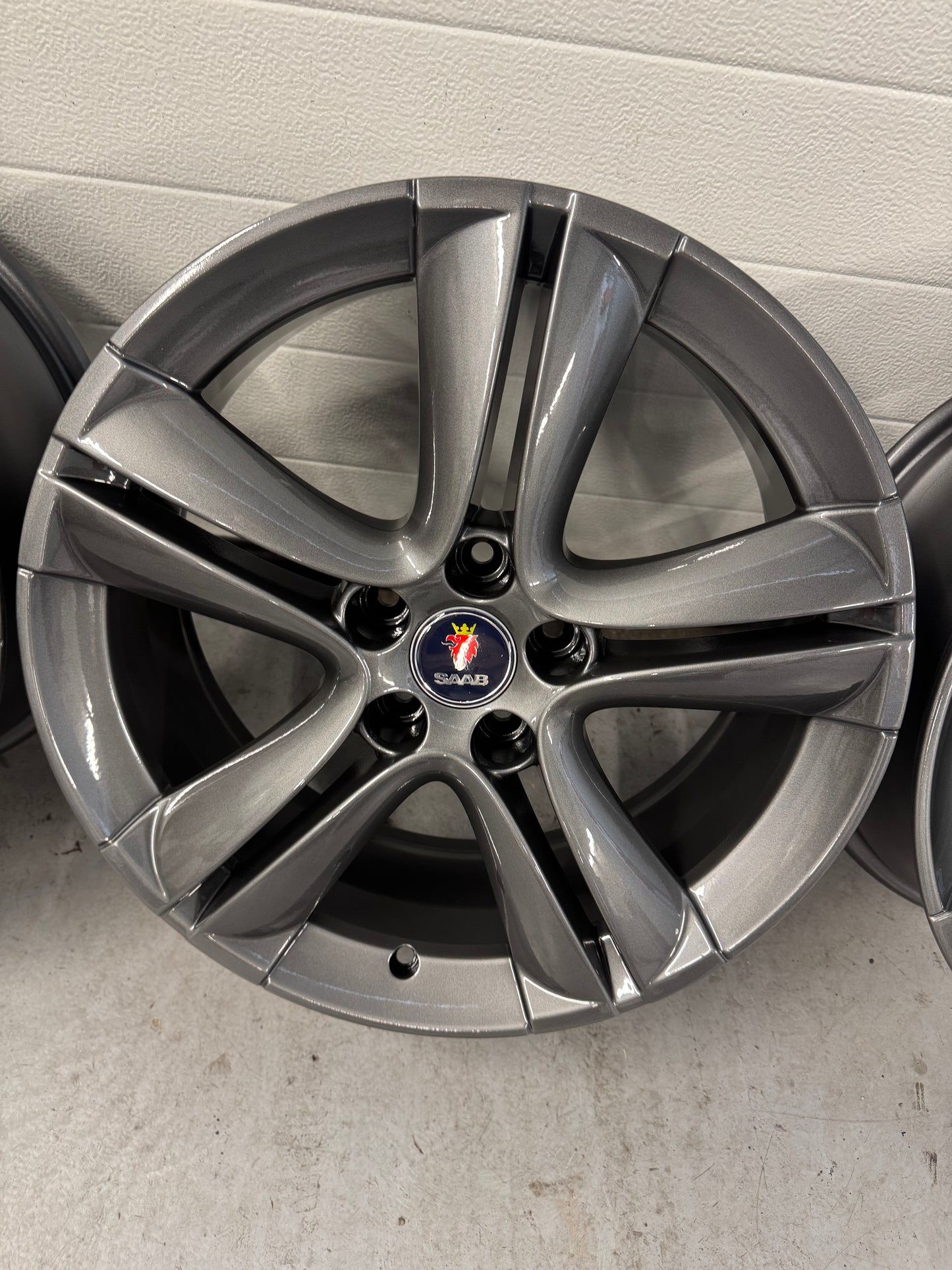 Saab Alu 73 aero velgen 18” nieuw gecoat antraciet
