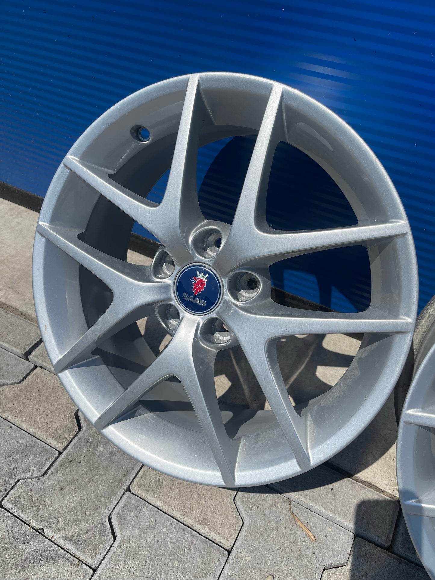 Saab Alu 50 17 inch aero velgen nieuw gecoat