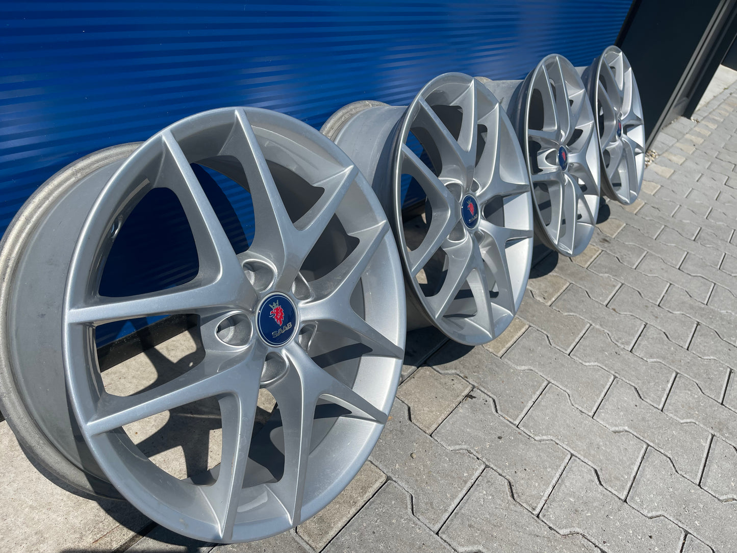 Saab Alu 50 17 inch aero velgen nieuw gecoat