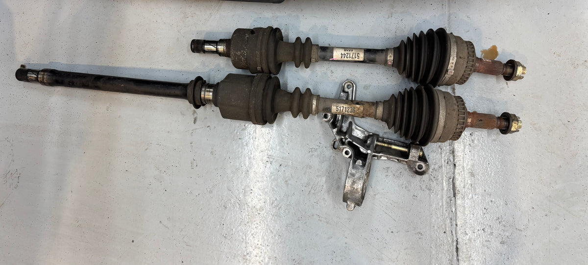 Saab 9-3 1998-2003 aandrijfas set 517236 517244