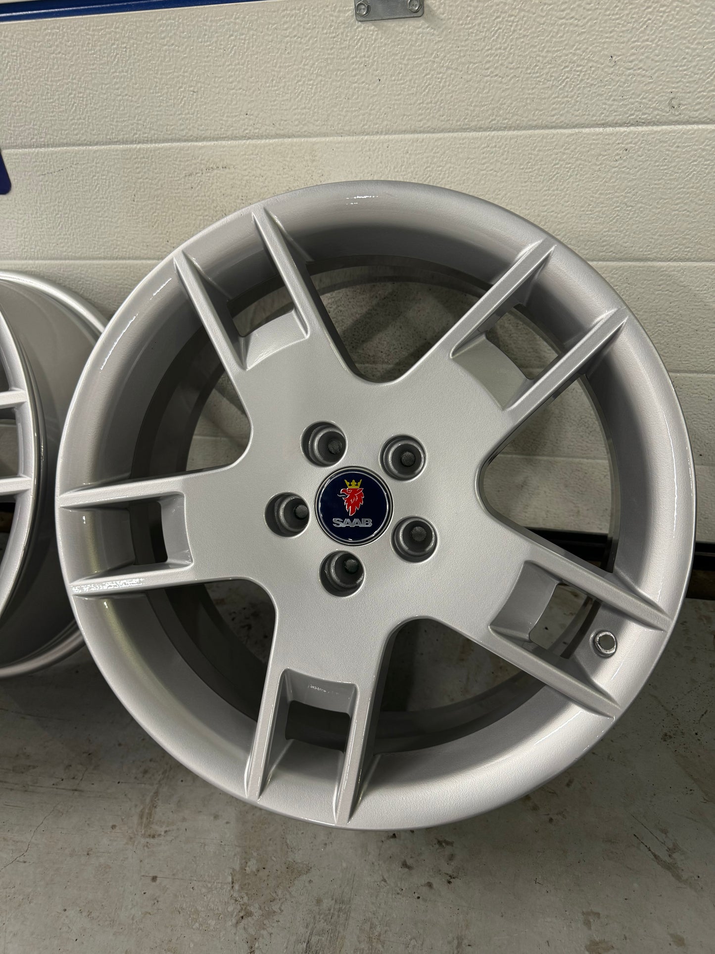 Saab alu 56 aero velgen 18 inch nieuw gecoat