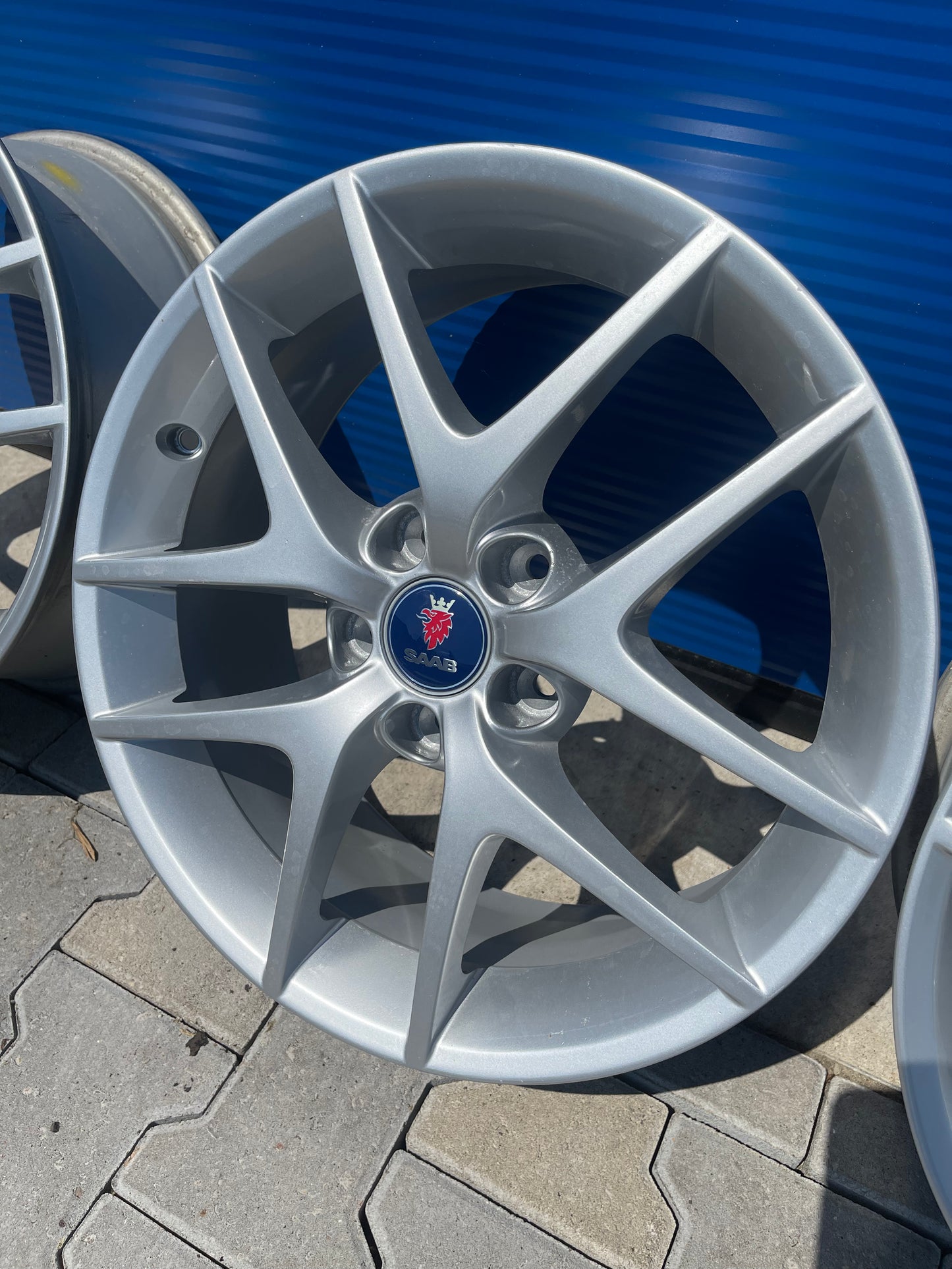 Saab Alu 50 17 inch aero velgen nieuw gecoat